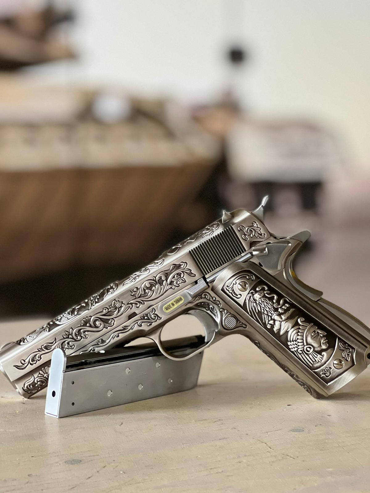 Airsoft Pistole WE M1911 Etched Metall GBB 6 mm Silber